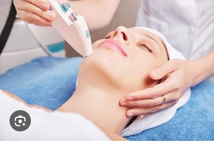 skin acne scar treatment services with best dermatologist i.e. Dr. Meghana Rane at andheri west mumbai